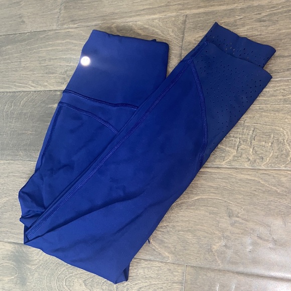 Lululemon Anew Crop 21” - Picture 6 of 7